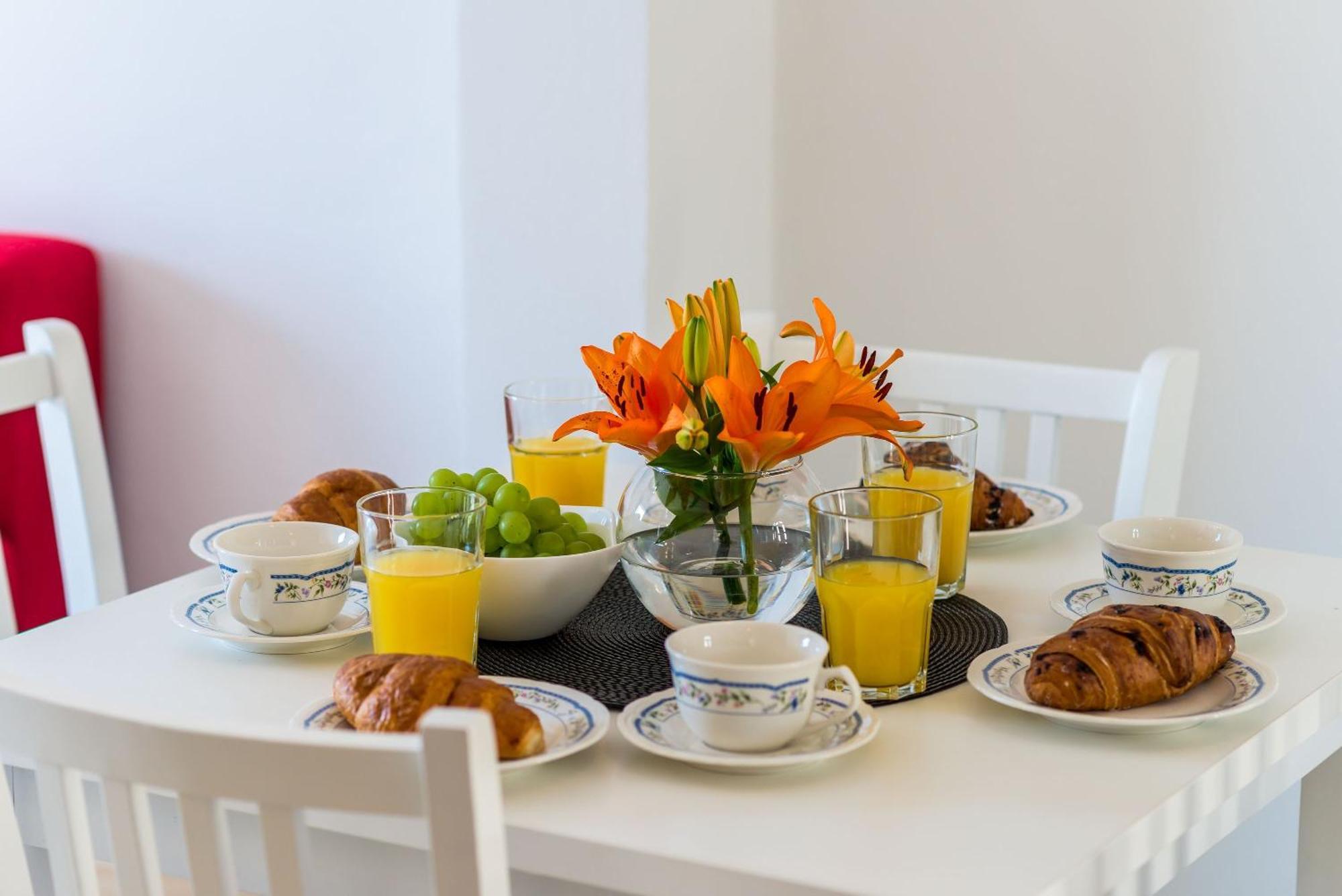 Mata Family Apartments مولونات المظهر الخارجي الصورة