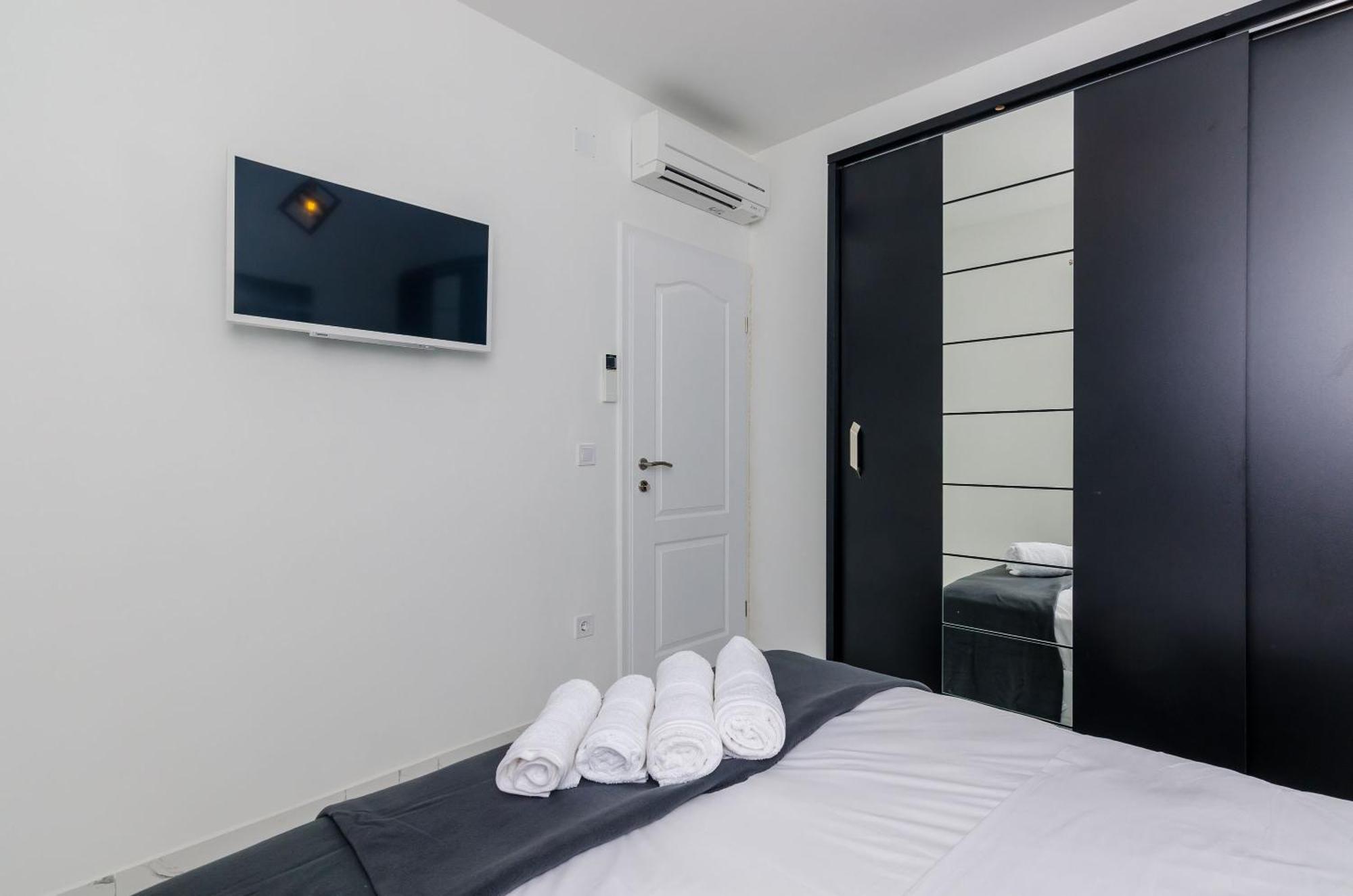 Mata Family Apartments مولونات الغرفة الصورة