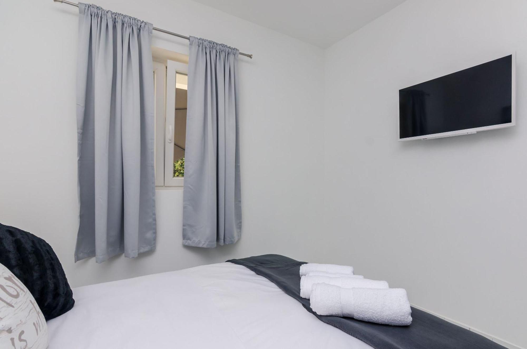 Mata Family Apartments مولونات الغرفة الصورة