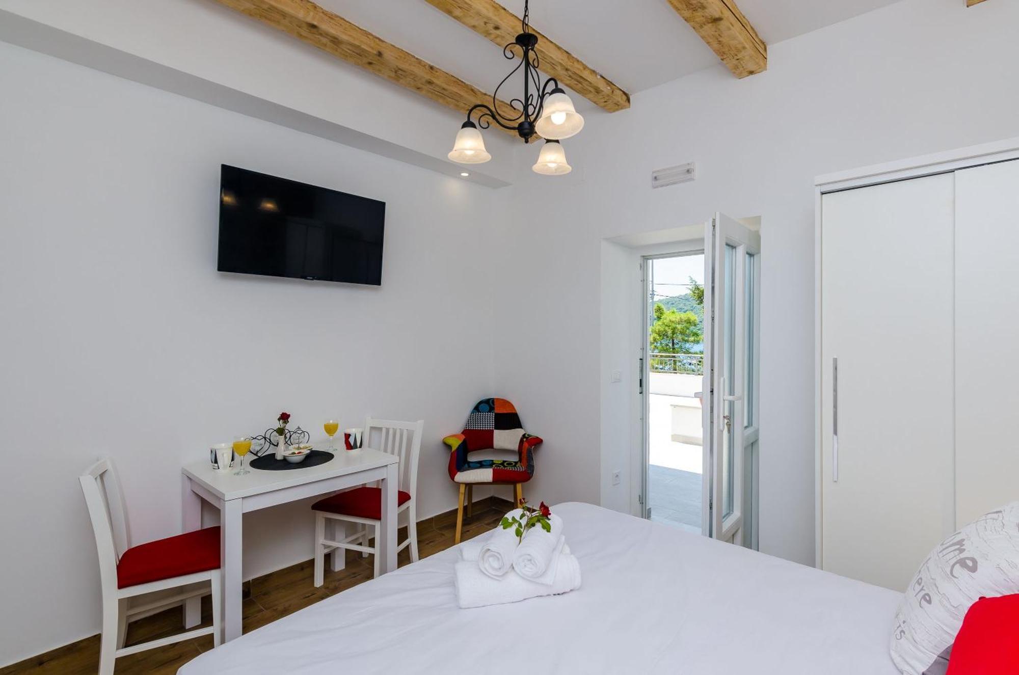 Mata Family Apartments مولونات الغرفة الصورة